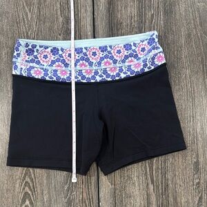 Lululemon Athletica Black Bike Shorts with Stretchy Fit